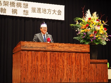 窪田　哲也　氏